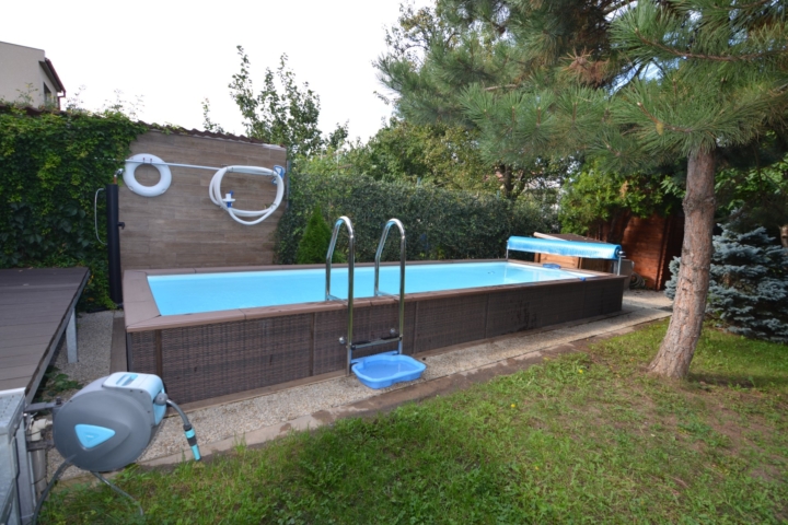 Bazén DV RATTAN 26 - Brno, 2020